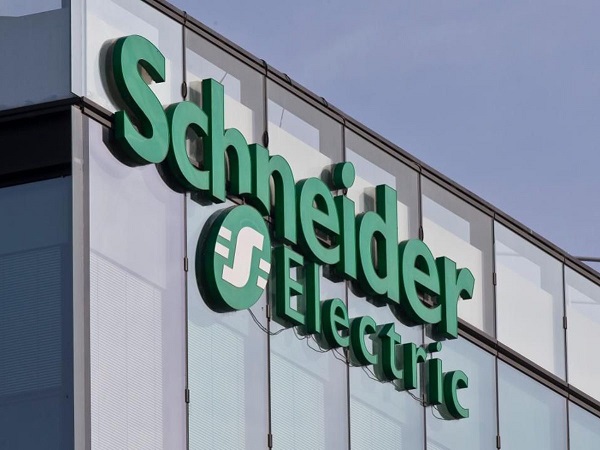 BP and Schneider Electric collaborate on low carbon energy solutions to help customers decarbonize